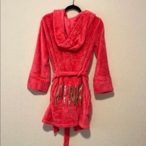 VS Pink cozy robe